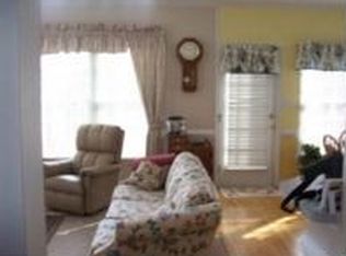 101 Forest Brook Dr, Cary, NC 27519