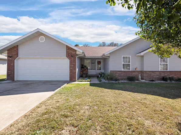 534 Woodlawn Street, Marshfield, MO 65706