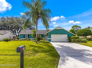 626 Dinner St NE, Palm Bay, FL 32907