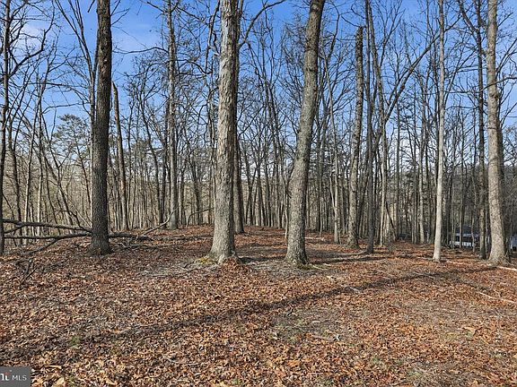 4th image of Whispering Knolls Dr