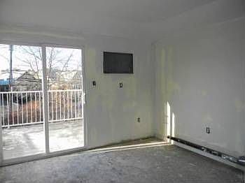 5th image of 14310 Farmers Blvd