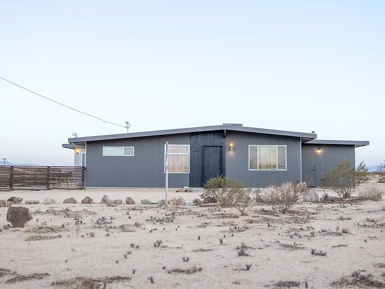 64957 Saturn St — Photo 27
