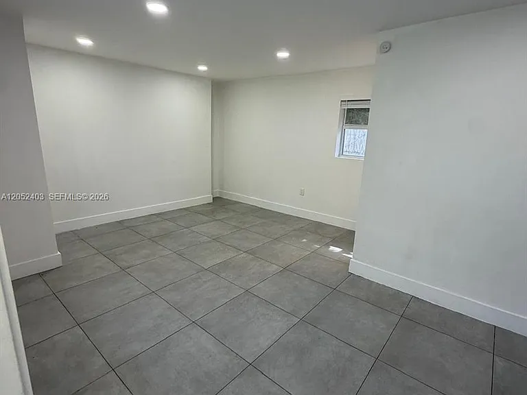 1933 Washington St #1935-B — Photo 6