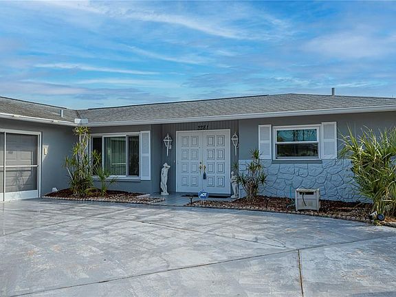 3rd image of 2281 Bal Harbour Dr