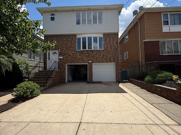 2nd image of 16 Wilson Ave Floor 2