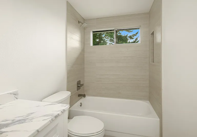 24105 SE 42nd St — Photo 17