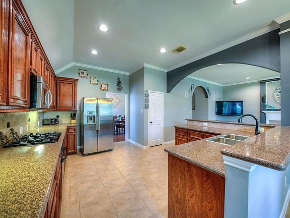3rd image of 7514 Opal Hill Ln