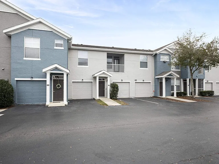 The Kensley Apartments — Photo 32