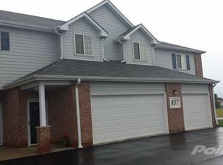 857 Boulder Trl, Racine, WI 53406