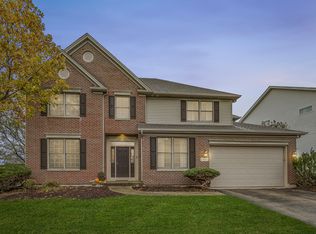 1930 Rockland Dr, Aurora, IL 60503