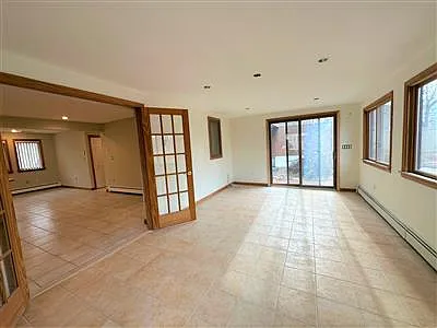 4 bed, 2000 sqft, $4,850 — Photo 3