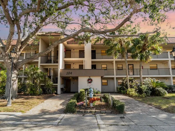 104 Capri Isles Blvd APT 207, Venice, FL 34292