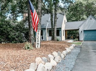 28 Deacons Folly Rd, Harwich, MA 02645