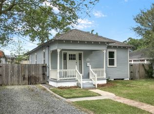 220 Moss Ln, River Ridge, LA 70123