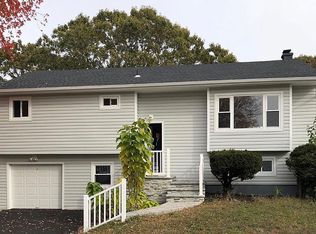 129 Ruland Rd, Selden, NY 11784