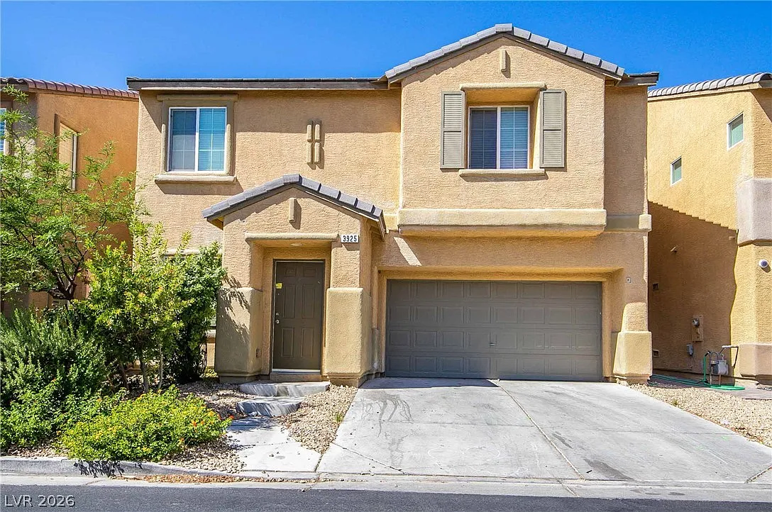 3 bed, 2.5 bath, 1902 sqft, $1,955 — Photo 1