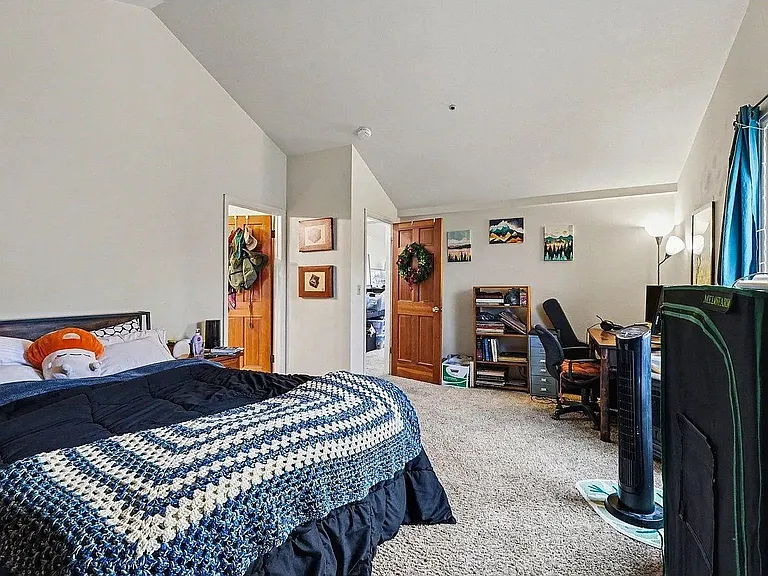 623 Marine St. — Photo 18