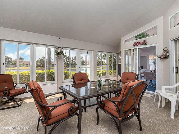 3rd image of 3184 Lago Vista Dr