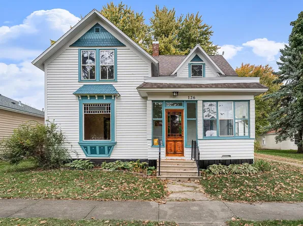 126 1st St SE, Blooming Prairie, MN 55917