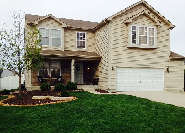 1st image of 15913 W Barrow Ct