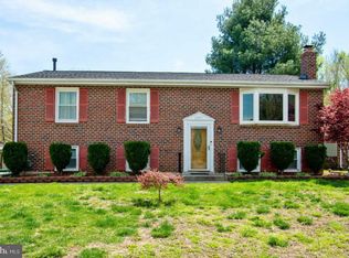 12011 Birchview Dr, Clinton, MD