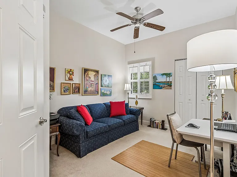 7702 Lake Vista Ct #202 — Photo 36