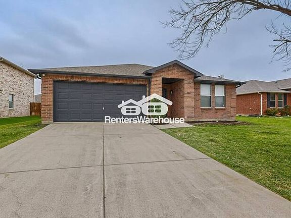 3rd image of 1617 Fieldstone Dr