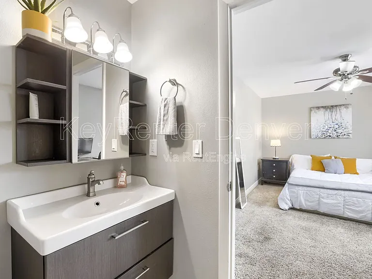 1201 Galapago St #94 — Photo 13