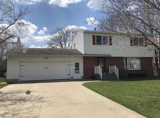109 E Logan St, New Hampton, IA 50659