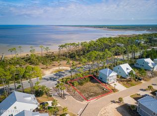 Rhonda Del Sol Cir, Pt Saint Joe, FL 32456