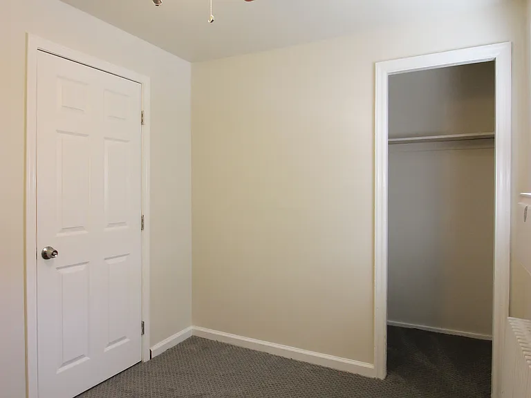 3719 Kemper Rd — Photo 20