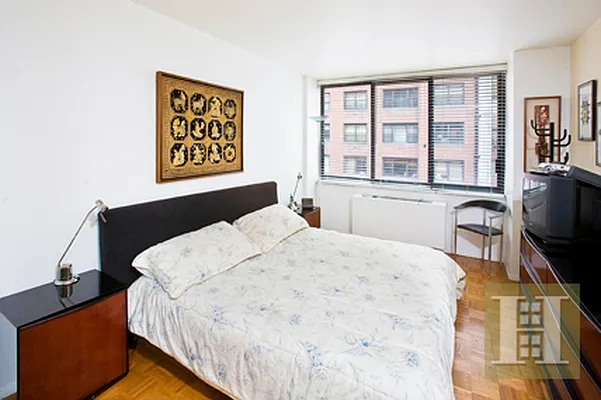 Rented by Halstead Real Estate | media 18