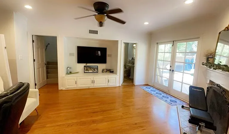 1127 N Cordova St — Photo 37