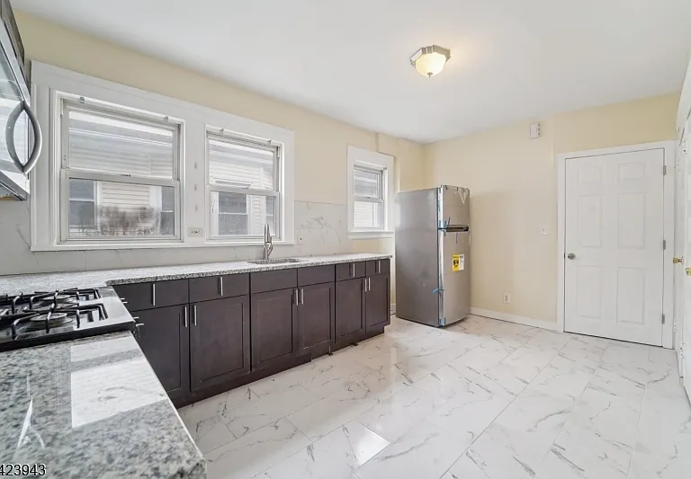 50 Riggs Pl #2 — Photo 10