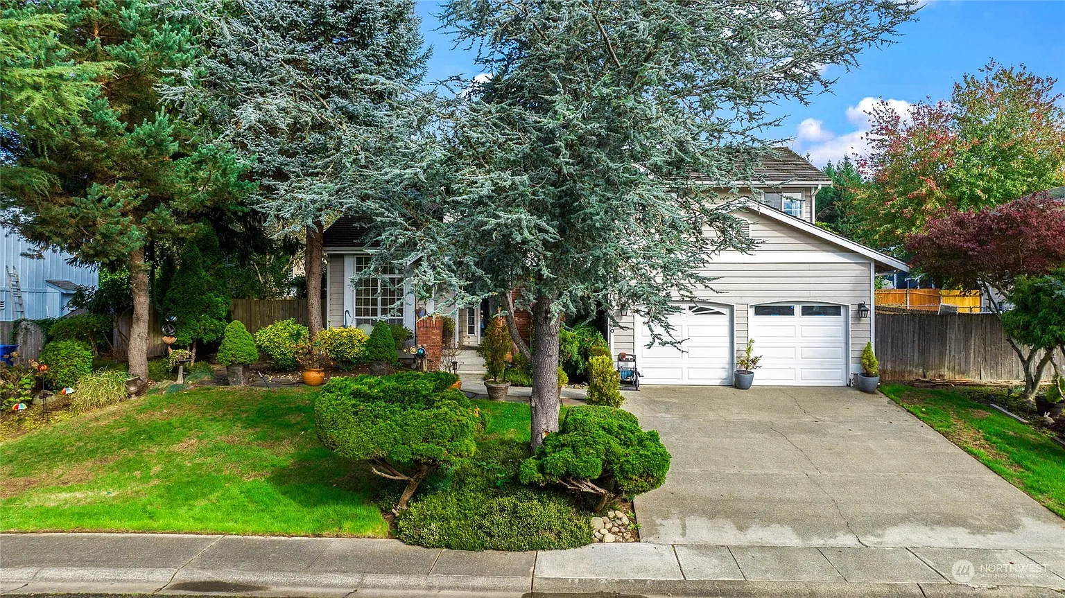 32500 Newcastle Drive photo 1