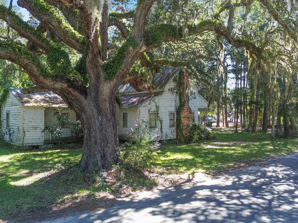 1695 Gause Landing Road SW, Ocean Isle Beach, NC 28469