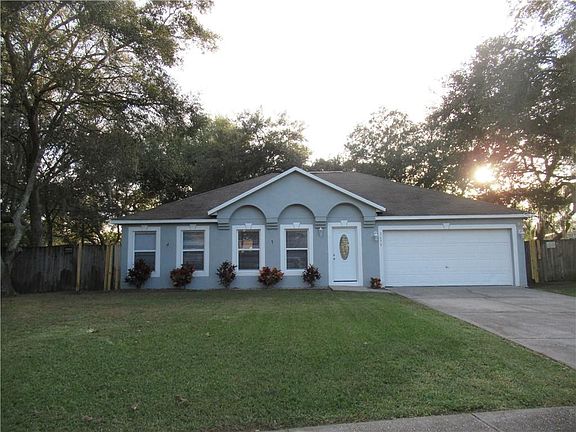 2nd image of 2879 Valmont Ln
