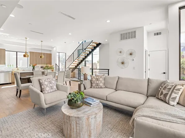 6505 N Contour Ln, North Hollywood, CA 91606