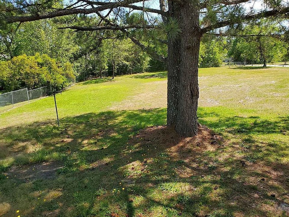 2nd image of 351 King Dr