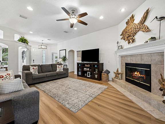 3rd image of 96092 Piney Island Dr