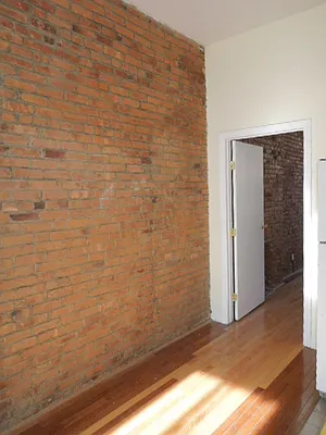 Rented by Washington Realty Corp. | media 18