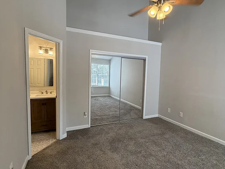 1101 Sandy Lane Dr — Photo 25