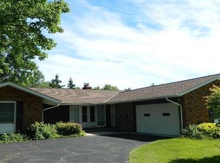 6709 Metro Park Dr, Mayfield, OH 44143