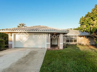 1776 Shower Tree Way, Wellington, FL 33414