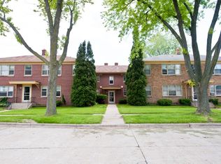 1327 E Colorado St, Milwaukee, WI 53207
