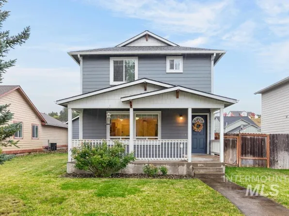 2715 Robinson Park Rd, Moscow, ID 83843