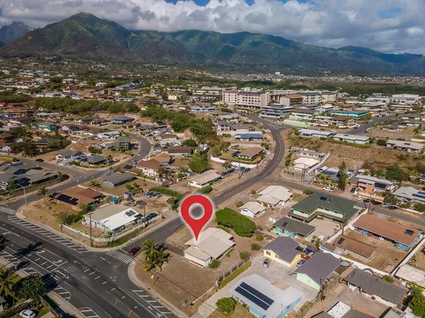 418 Lihi St, Kahului, HI 96732