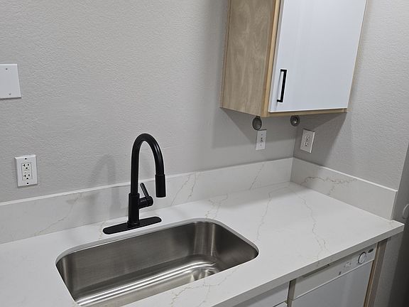 4th image of 2200 Fort Apache Ave #1179
