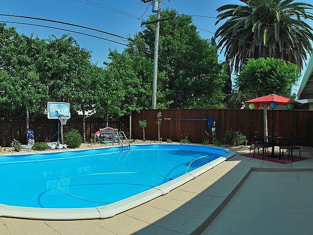 Sparkling Pool