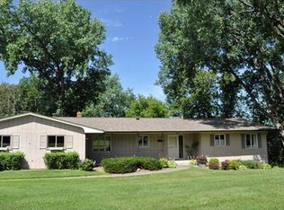30940 N Lakes Trl, Lindstrom, MN 55045